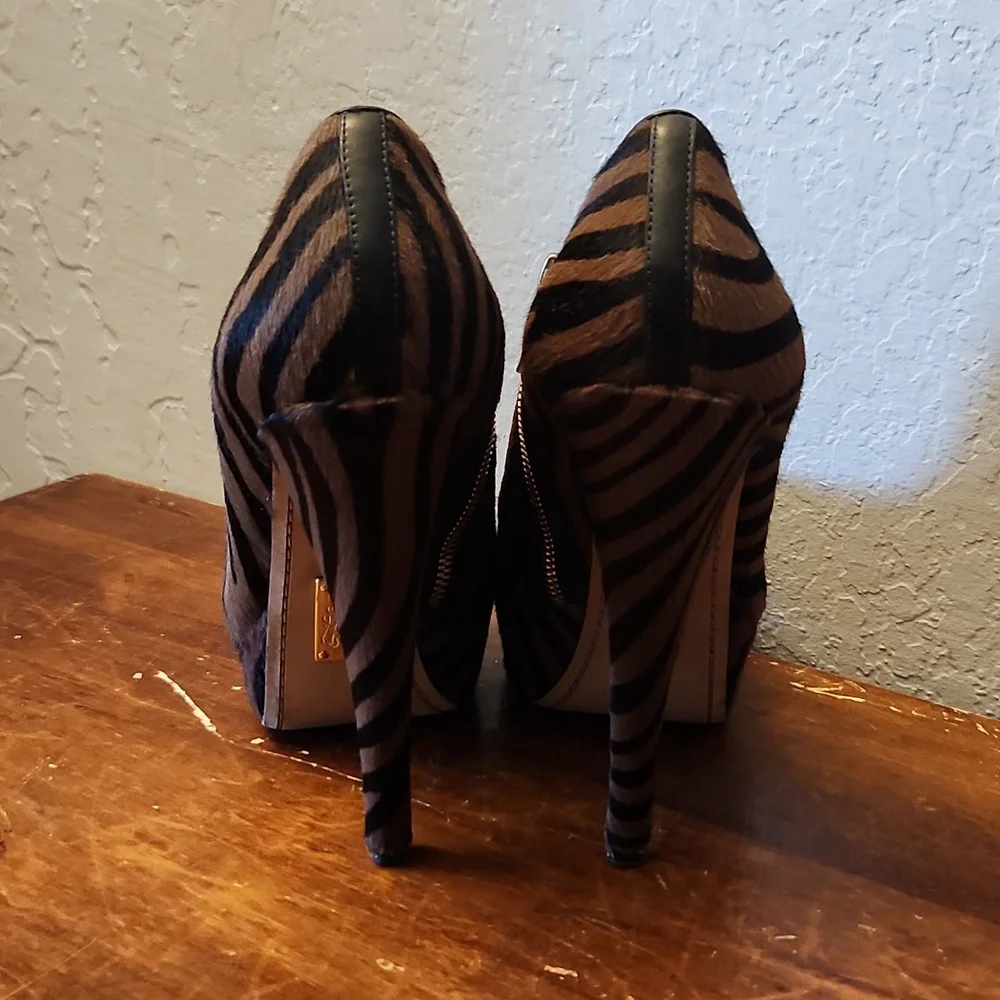 ALEJANDRO INGELMO Platform Zebra Animal Print Pony Hair Heels Bootie 38